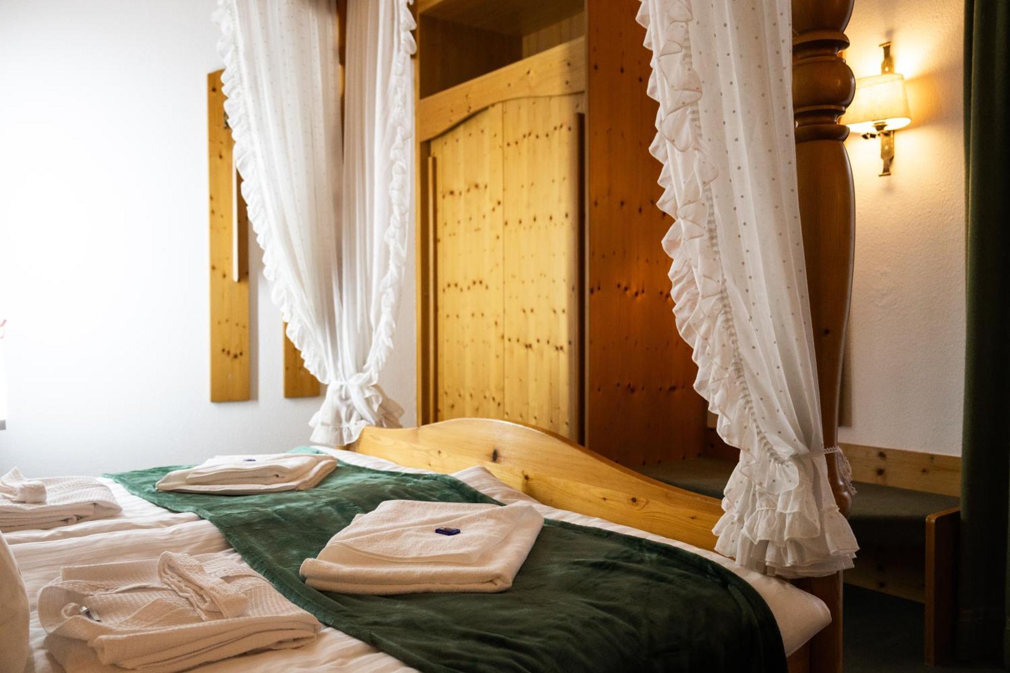 Hotel Zum See, Titisee מראה חיצוני תמונה