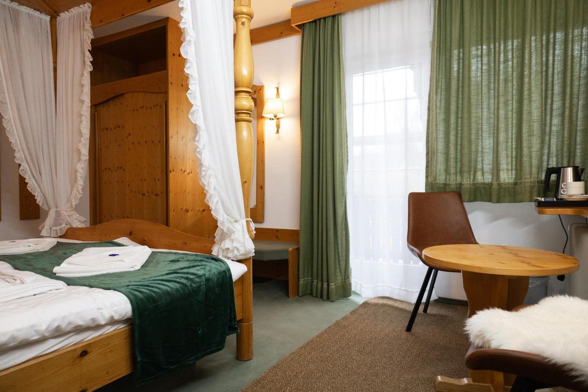 Hotel Zum See, Titisee מראה חיצוני תמונה