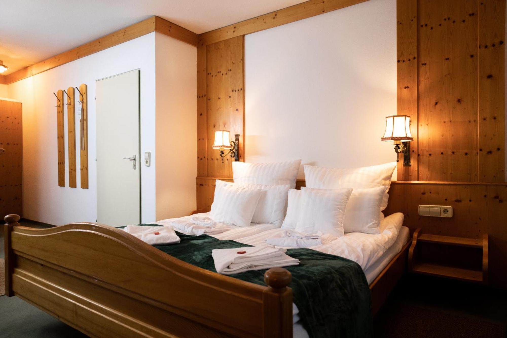 Hotel Zum See, Titisee מראה חיצוני תמונה