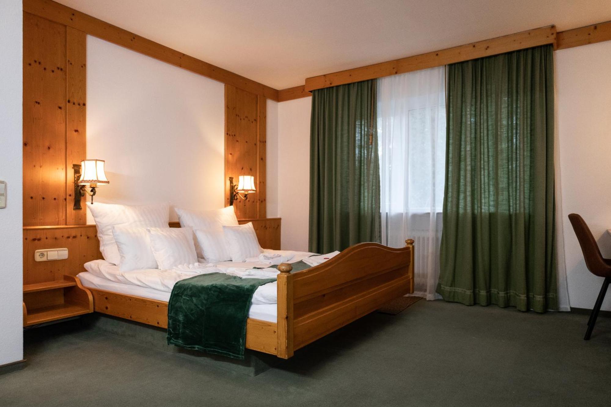 Hotel Zum See, Titisee מראה חיצוני תמונה