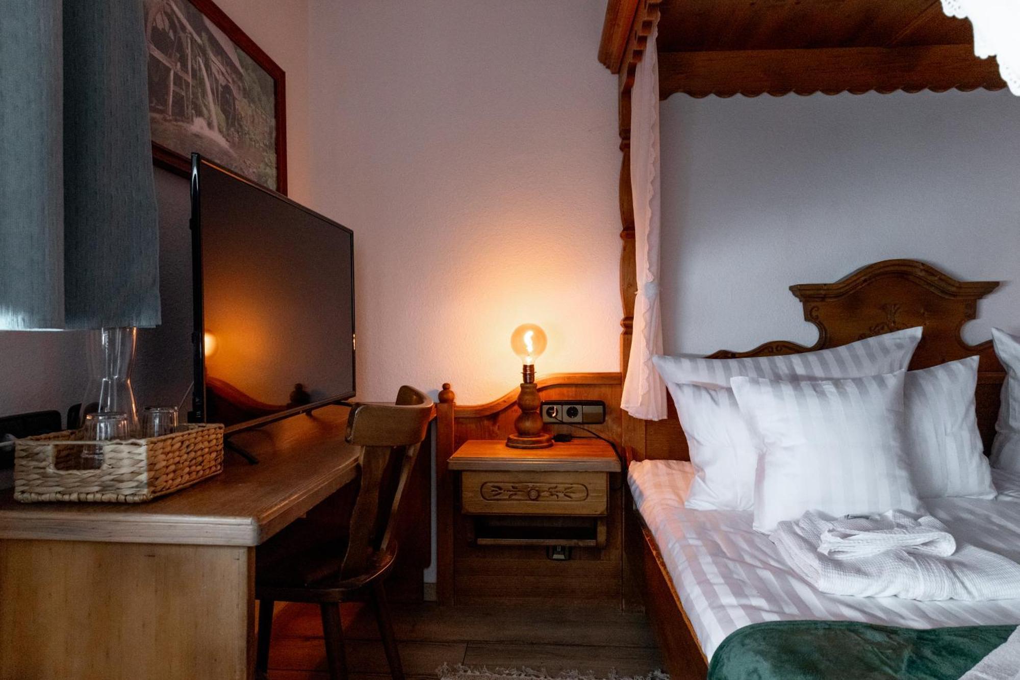 Hotel Zum See, Titisee מראה חיצוני תמונה