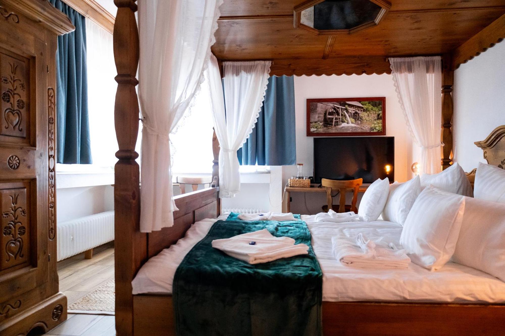 Hotel Zum See, Titisee מראה חיצוני תמונה