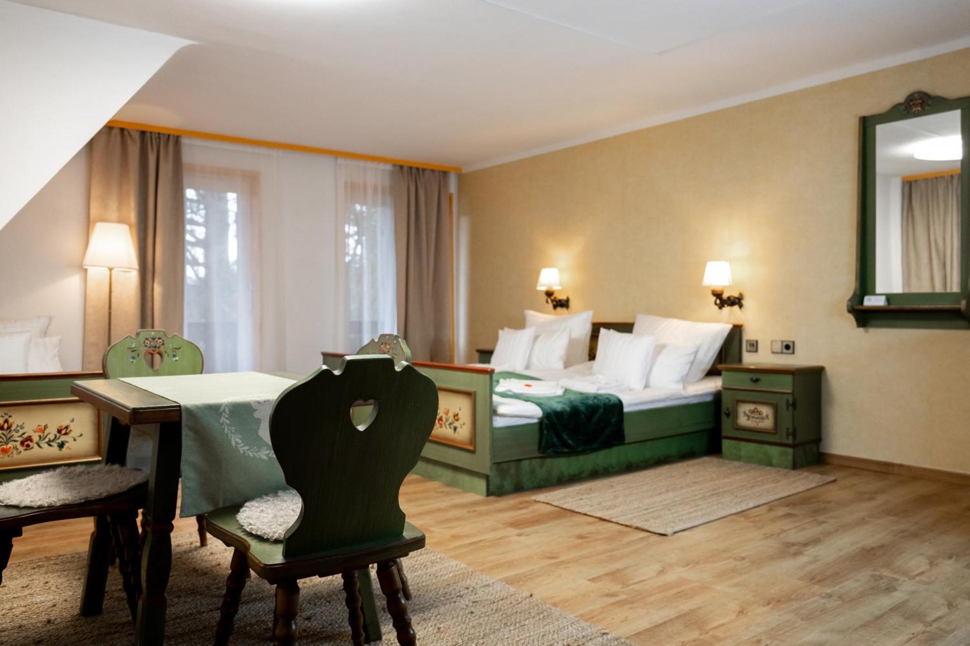 Hotel Zum See, Titisee מראה חיצוני תמונה